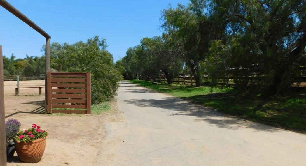 Settle yourself and horse into your new home and community at People of the Horse. A beautiful equine community and horse boarding facility in Bonsall, CA. 